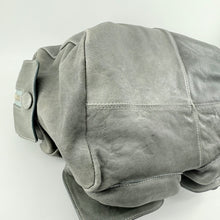 Load image into Gallery viewer, Chloe Leather Medium Saskia Bag