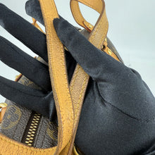 Load image into Gallery viewer, Louis Vuitton Montorguiel Handbag