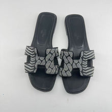 Load image into Gallery viewer, Hermes Silver Black Sandals