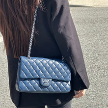Load image into Gallery viewer, Chanel Caviar Medium Classic Double Flap year2012 (ND)