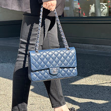 Load image into Gallery viewer, Chanel Caviar Medium Classic Double Flap year2012 (ND)