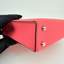 Load image into Gallery viewer, Hermès Verrou Chaine Mini Bag TWS