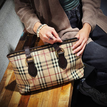 Load image into Gallery viewer, Burberry Haymarket check tote TWS