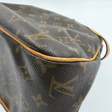 Load image into Gallery viewer, Louis Vuitton Batignolles Horizontal Bag TWS