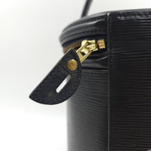Load image into Gallery viewer, Louis Vuitton Epicanne Vanity Bag 1996 TWS