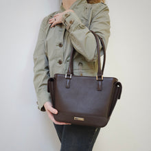 Load image into Gallery viewer, Burberry Calfskin Shoulder Bag TWS