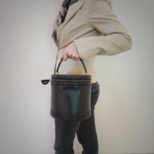 Load image into Gallery viewer, Louis Vuitton Epicanne Vanity Bag 1996 TWS