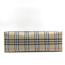 Load image into Gallery viewer, Burberry Classic Tote Bag TWS