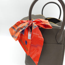 Load image into Gallery viewer, Hermes Lindy 30 bag year 2017 TWS