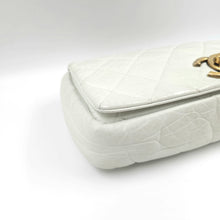 Load image into Gallery viewer, Chanel white quilted leather pondicherry flap bag TWS