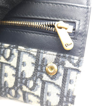 Load image into Gallery viewer, Christian Dior Montaigne Wallet on Chain TWS