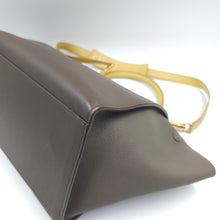 Load image into Gallery viewer, Celine Calfskin Medium Trapeze Bag TWS