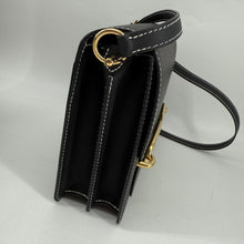 Load image into Gallery viewer, Hermès Black Leather Roulis 23