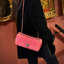 Load image into Gallery viewer, Chanel Iridescent Calfskin New Bubble Quilt Flap Bag