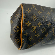 Load image into Gallery viewer, Louis Vuitton Montorguiel Handbag