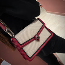 Load image into Gallery viewer, Bvlgari Serpenti Diamond Blast Quilting Chain Snakehead Shoulder Bag