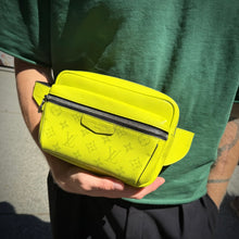 Load image into Gallery viewer, Louis Vuitton Taigarama Outdoor Bumbag