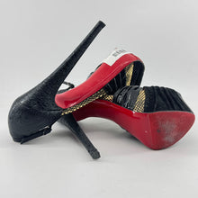 Load image into Gallery viewer, Christian Louboutin High Heels Size37