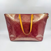 Load image into Gallery viewer, Louis Vuitton Red Vernis Bellevue Tote TWS