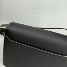 Load image into Gallery viewer, Hermès Black Leather Roulis 23