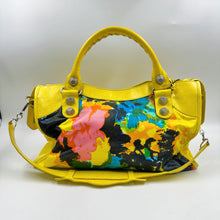 Load image into Gallery viewer, Balenciaga Agneau Canvas Floral Giant 21 Silver City Bag TWS