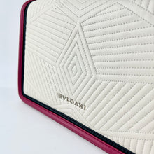 Load image into Gallery viewer, Bvlgari Serpenti Diamond Blast Quilting Chain Snakehead Shoulder Bag