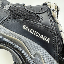 Load image into Gallery viewer, Balenciaga Triple S Black Sneaker Size37 TWS