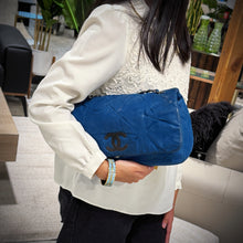 Load image into Gallery viewer, Chanel CC Glint Iridescent Calfskin Nubuck Flap bag TWS