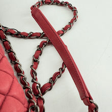 Load image into Gallery viewer, Chanel Iridescent Calfskin New Bubble Quilt Flap Bag