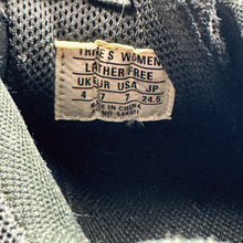 Load image into Gallery viewer, Balenciaga Triple S Black Sneaker Size37 TWS