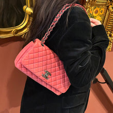 Load image into Gallery viewer, Chanel Iridescent Calfskin New Bubble Quilt Flap Bag