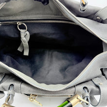 Load image into Gallery viewer, Chloe Leather Medium Saskia Bag