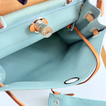 Load image into Gallery viewer, Hermes Herbag Zip 31