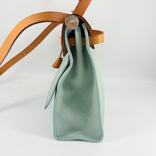 Load image into Gallery viewer, Hermes Herbag Zip 31