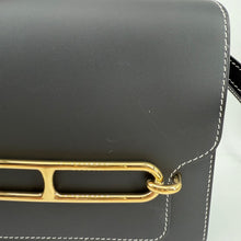 Load image into Gallery viewer, Hermès Black Leather Roulis 23