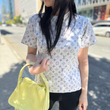 Load image into Gallery viewer, Louis Vuitton Monogram Printed T-Shirt Size XS