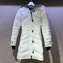 Load image into Gallery viewer, Canada Goose Lorette Parka Fusion Fit size 2XS TWS