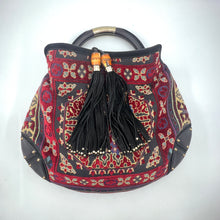 Load image into Gallery viewer, Gucci Run-way Python Large Babouska Indy Applique Shoulder Bag