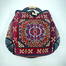 Load image into Gallery viewer, Gucci Run-way Python Large Babouska Indy Applique Shoulder Bag