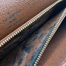 Load image into Gallery viewer, Louis Vuitton Concorde Leather Handbag TWS