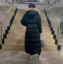 Load image into Gallery viewer, Canada Goose Mystique Parka