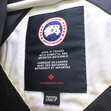 Load image into Gallery viewer, Canada Goose Lorette Parka Fusion Fit size 2XS TWS