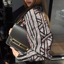 Load image into Gallery viewer, Hermès Black Leather Roulis 23