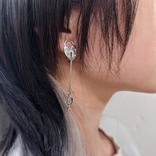 Load image into Gallery viewer, Dior Heart Key Ear Clip TWS