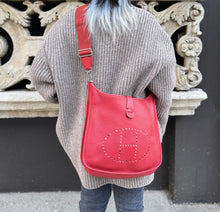 Load image into Gallery viewer, Hermes Evelyn GM Crossbody Bag TWS