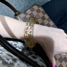 Load image into Gallery viewer, Louis VuittLo Bracelet inclusion gm monogram