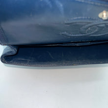 Load image into Gallery viewer, Chanel Caviar Medium Classic Double Flap year2012 (ND)