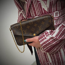 Load image into Gallery viewer, Louis Vuitton monogram felicie pochette TWS
