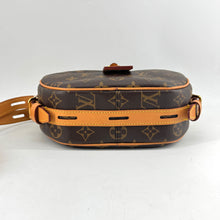 Load image into Gallery viewer, Louis Vuitton Monogram Boite Chapeau Souple MM