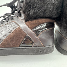Load image into Gallery viewer, Louis Vuitton Brown Boots DT